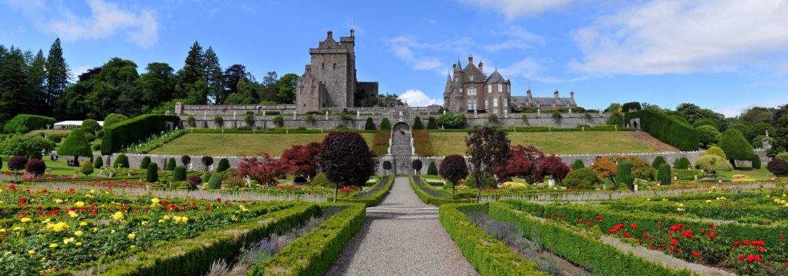 drummond castle garden